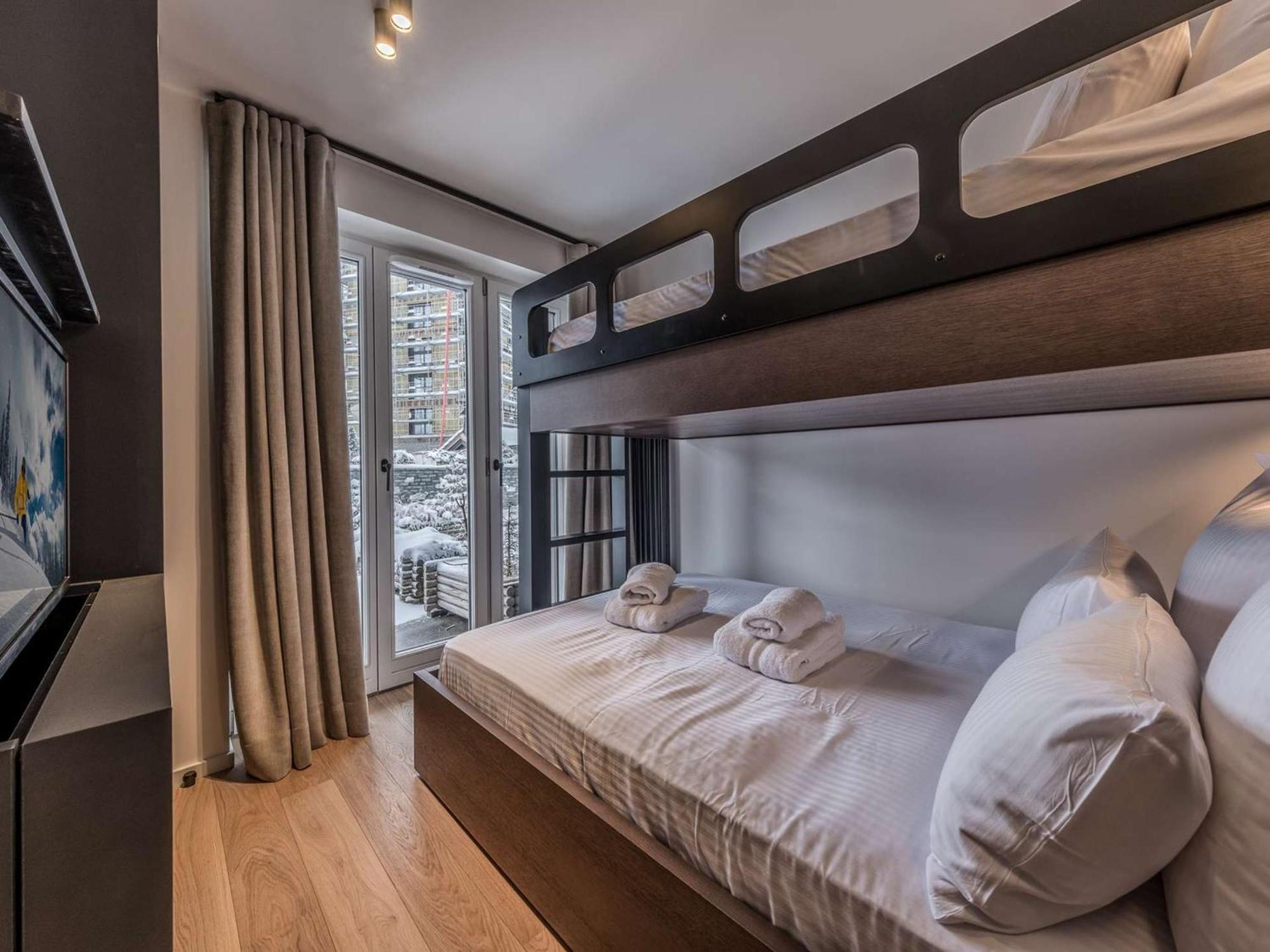 Aux Pieds A Avec Cheminee, Parking, Wi-fi Pour 9 Personnes - Fr-1-631-222 *